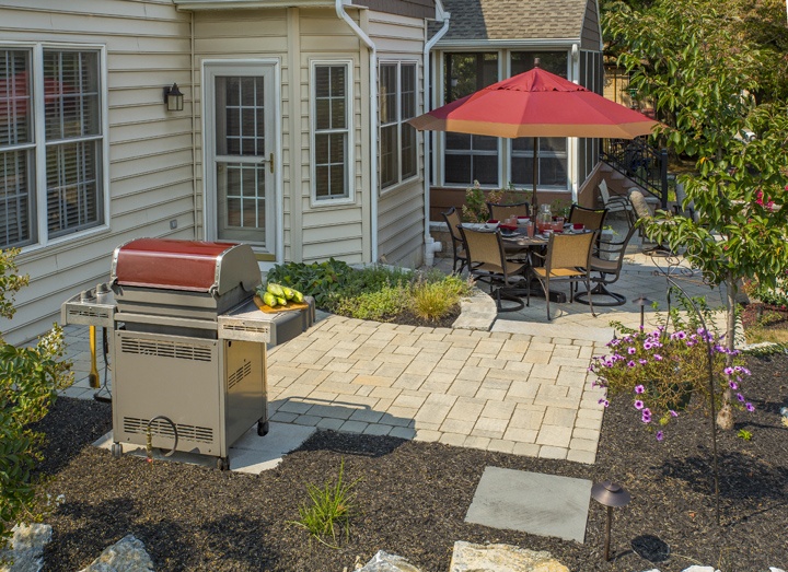 Bakyard Patio Area Earth, Turf, & Wood Southeast Pennsylvania